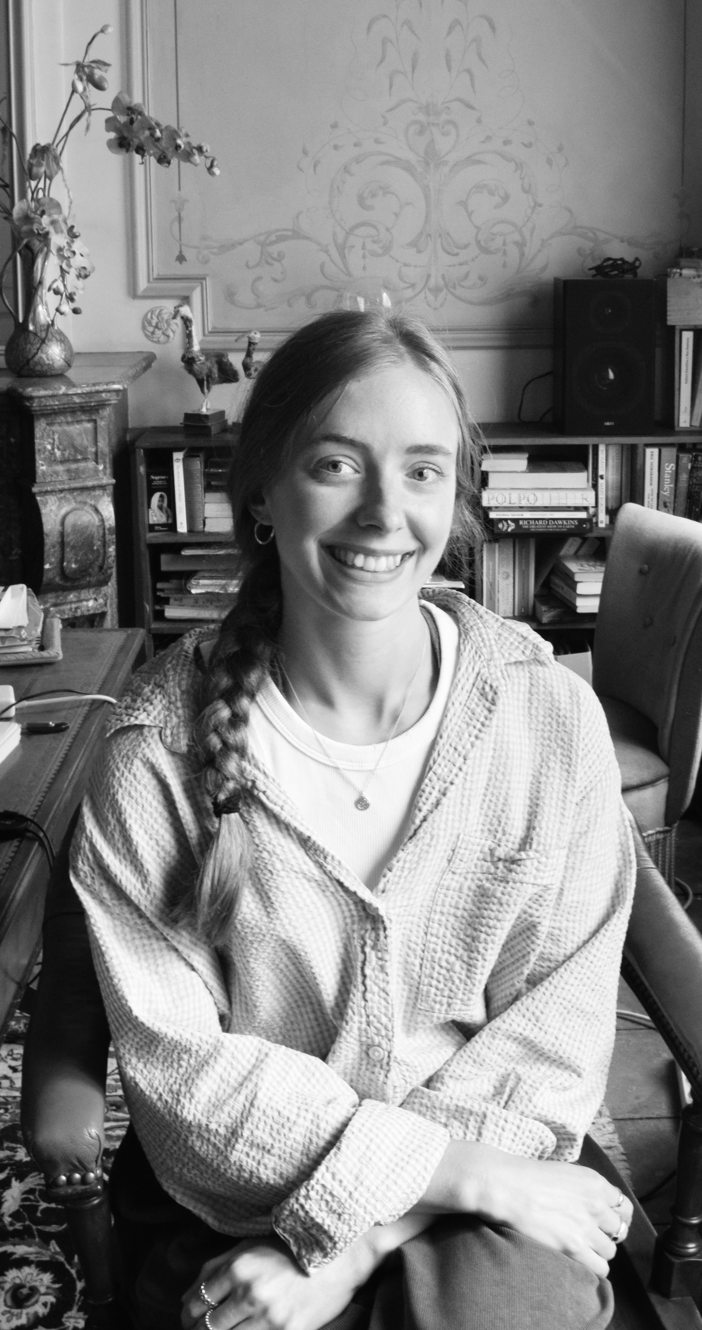 Portrait of Victoria Sutton, TutorLumin designer and teaching assistant.